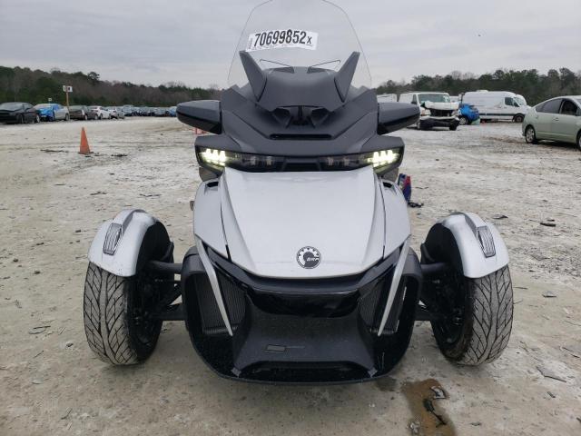 2BXNBDD29NV004216 - 2022 CAN-AM SPYDER ROA RT SILVER photo 9