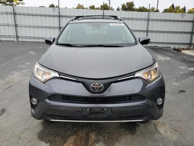 JTMRFREVXJJ725633 - 2018 TOYOTA RAV4 ADVENTURE GRAY photo 5