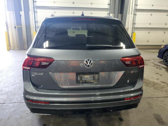3VV2B7AX6LM070841 - 2020 VOLKSWAGEN TIGUAN SE Grau Foto 6