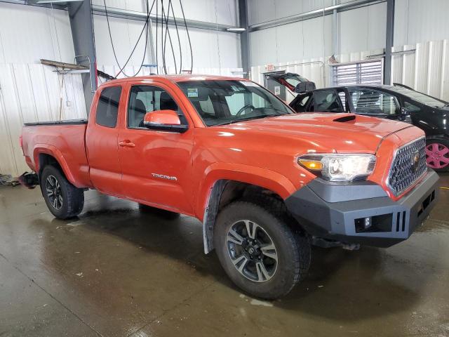 5TFSZ5AN0JX158501 - 2018 TOYOTA TACOMA ACCESS CAB 橙色 照片 4