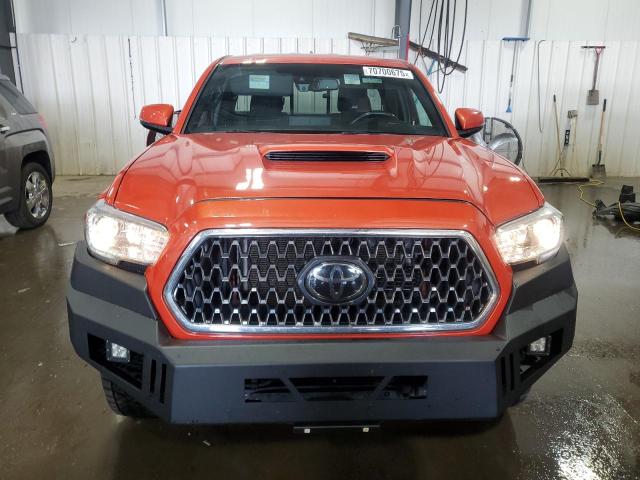 5TFSZ5AN0JX158501 - 2018 TOYOTA TACOMA ACCESS CAB 橙色 照片 5