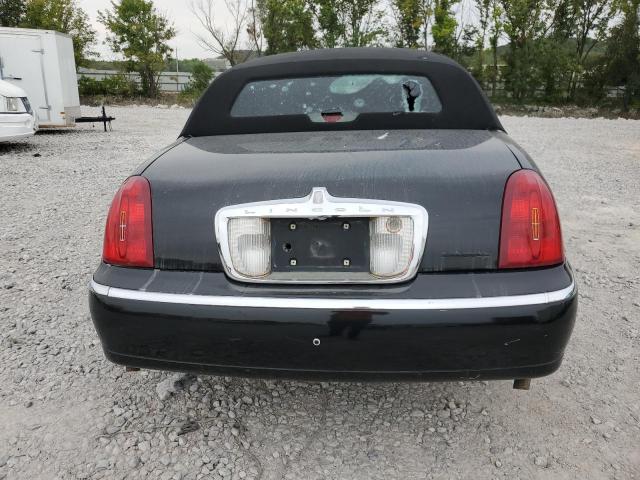 1L1FM81W4XY672667 - 1999 LINCOLN TOWN CAR EXECUTIVE BLACK photo 6