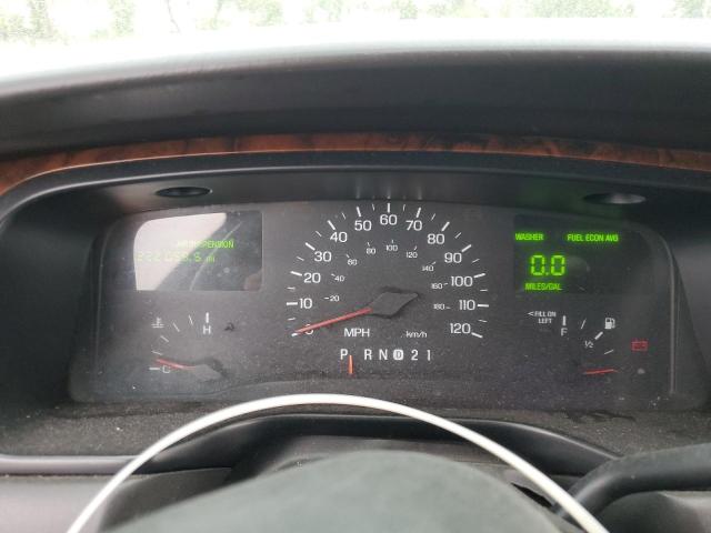 1L1FM81W4XY672667 - 1999 LINCOLN TOWN CAR EXECUTIVE BLACK photo 9