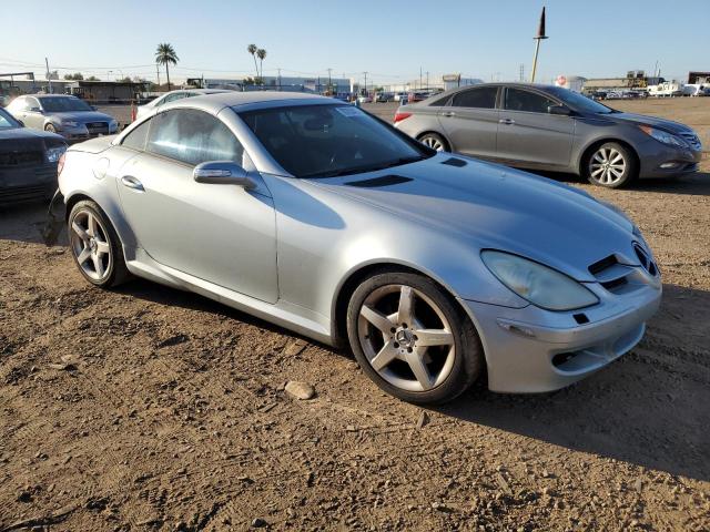 WDBWK54F36F097988 - 2006 MERCEDES-BENZ SLK 280 SILVER photo 4