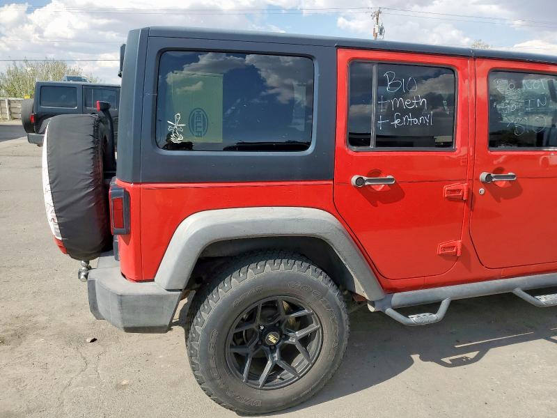 1C4BJWDG3FL614791 - 2015 JEEP WRANGLER U SPORT RED photo 11