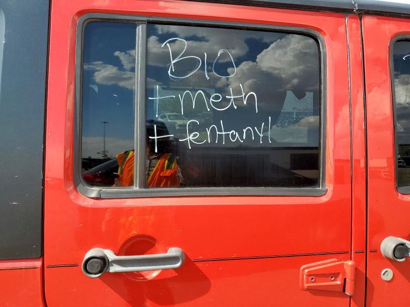 1C4BJWDG3FL614791 - 2015 JEEP WRANGLER U SPORT RED photo 7