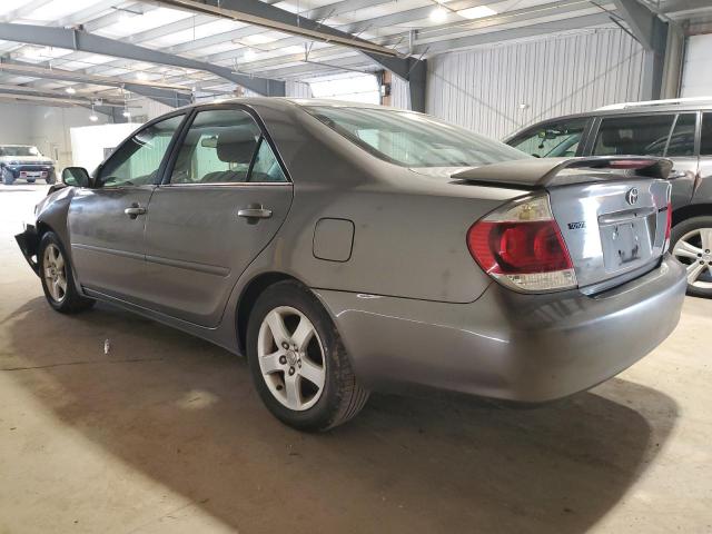 4T1BE32K55U593800 - 2005 TOYOTA CAMRY LE GRAY photo 2