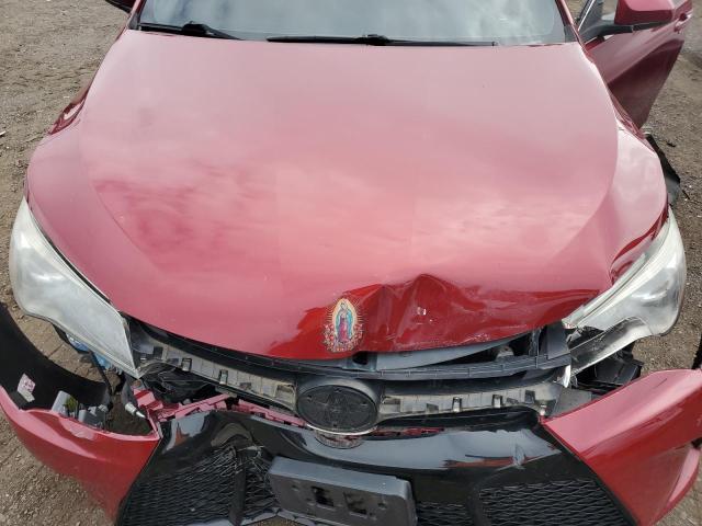 4T1BF1FK7FU908836 - 2015 TOYOTA CAMRY LE RED photo 11