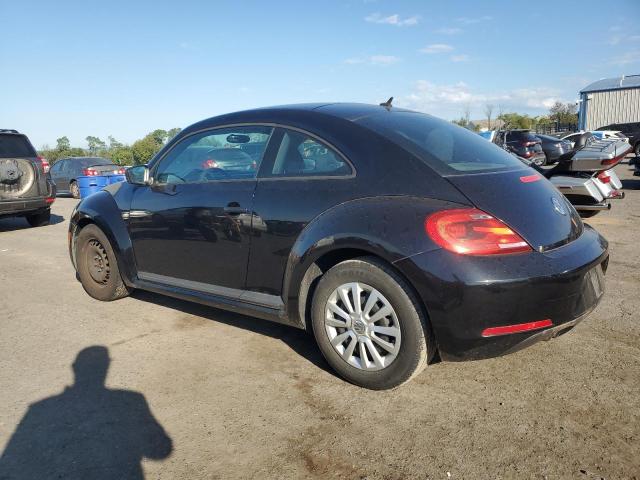3VWFP7AT0CM615587 - 2012 VOLKSWAGEN BEETLE BLACK photo 2