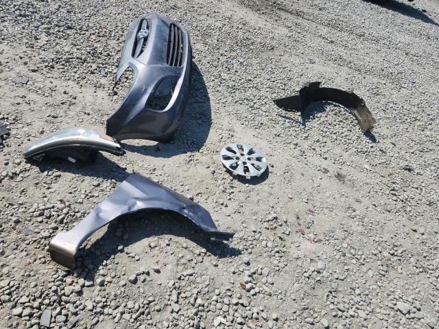 KMHCT5AEXFU199213 - 2015 HYUNDAI ACCENT GS ნაცრისფერი ფოტო 12