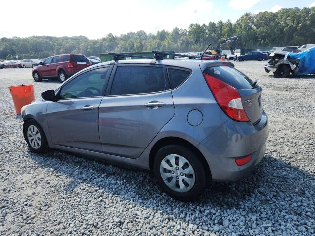 KMHCT5AEXFU199213 - 2015 HYUNDAI ACCENT GS ნაცრისფერი ფოტო 2