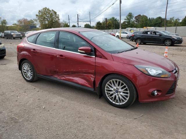 1FADP3N22DL129912 - 2013 FORD FOCUS TITANIUM RED photo 4