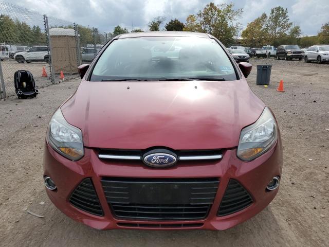 1FADP3N22DL129912 - 2013 FORD FOCUS TITANIUM RED photo 5