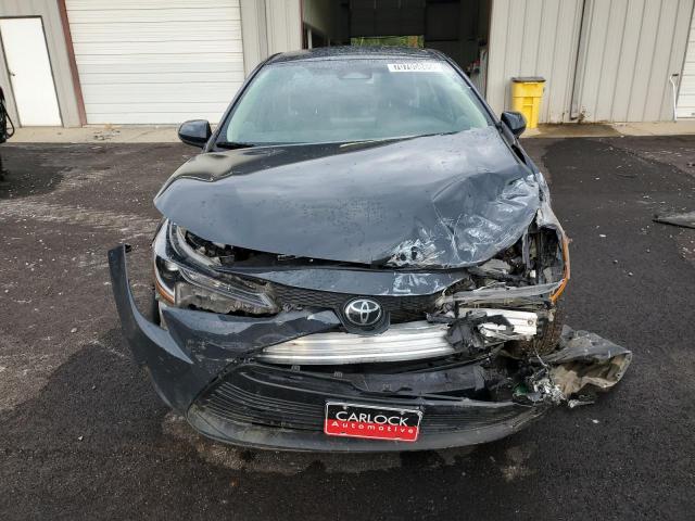 5YFB4MDE3RP140217 - 2024 TOYOTA COROLLA LE Szary zdjęcie 5