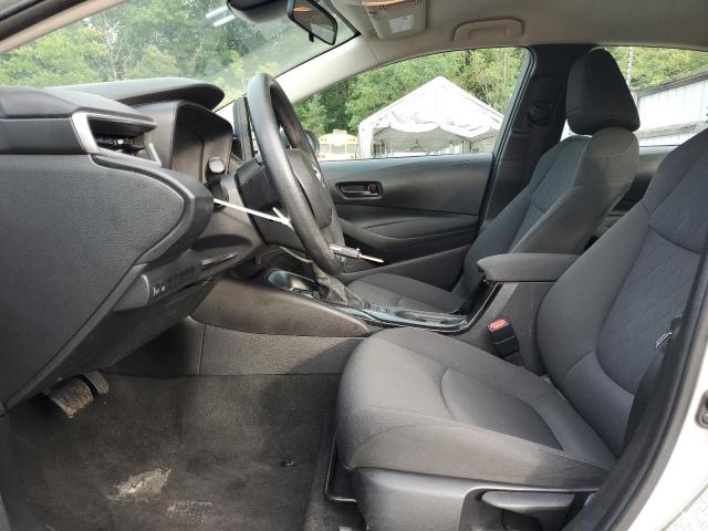 5YFEPMAE9NP279951 - 2022 TOYOTA COROLLA LE 银色 照片 7