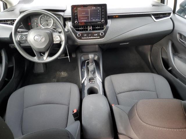 5YFEPMAE9NP279951 - 2022 TOYOTA COROLLA LE 银色 照片 8