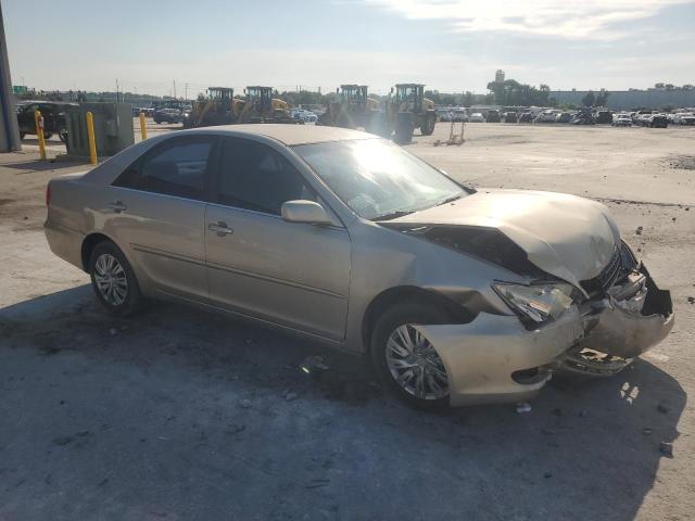 JTDBE32K620075685 - 2002 TOYOTA CAMRY LE GOLD photo 4