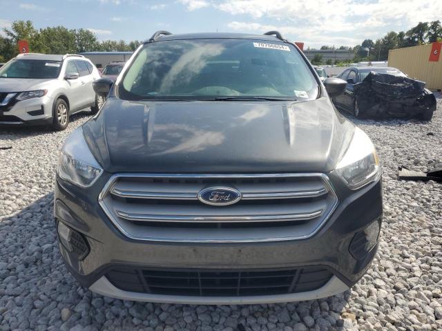 1FMCU0GD3JUC61090 - 2018 FORD ESCAPE SE GRAY photo 5