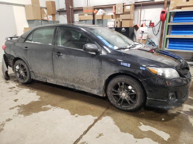 2T1BU4EE4DC064479 - 2013 TOYOTA COROLLA BASE BLACK photo 4