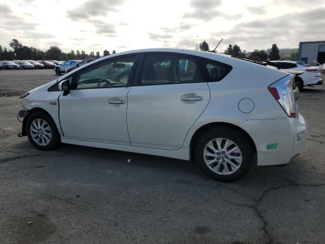 JTDKN3DP8D3037319 - 2013 TOYOTA PRIUS PLUG WHITE photo 2
