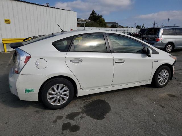 JTDKN3DP8D3037319 - 2013 TOYOTA PRIUS PLUG WHITE photo 3