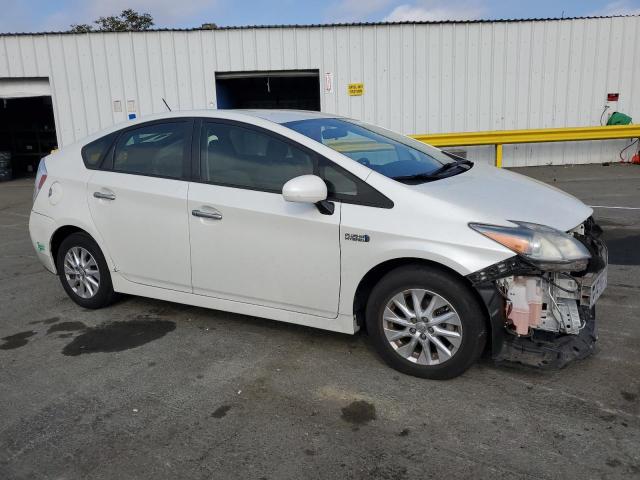 JTDKN3DP8D3037319 - 2013 TOYOTA PRIUS PLUG WHITE photo 4