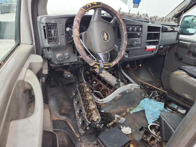 1GB0G2BG6E1210903 - 2014 CHEVROLET EXPRESS G3 WHITE photo 8