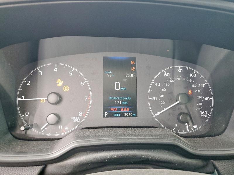 5YFB4MDE9SP290385 - 2025 TOYOTA COROLLA LE SILVER photo 9