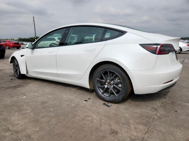 5YJ3E1EB5NF262619 - 2022 TESLA MODEL 3 WHITE photo 2