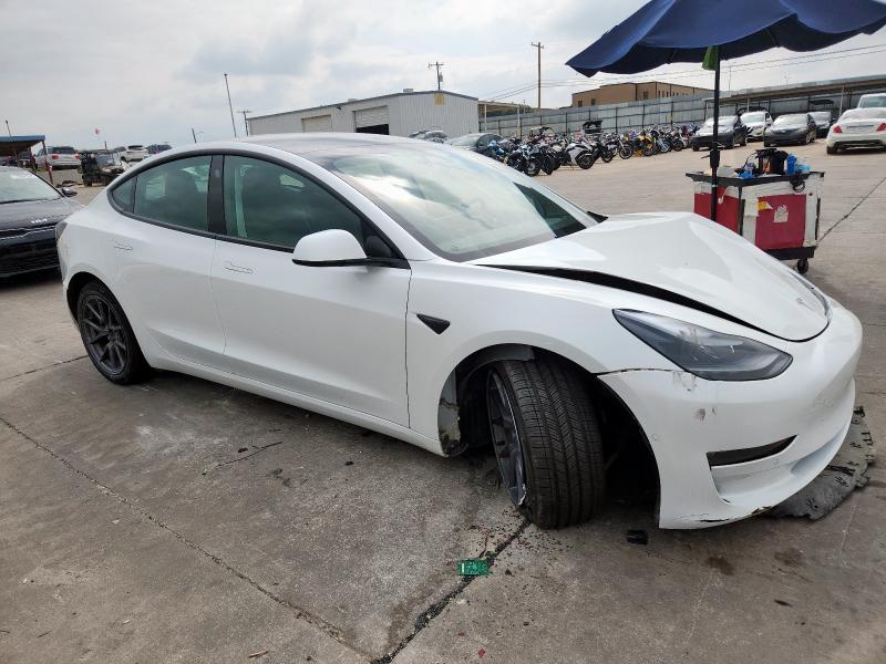 5YJ3E1EB5NF262619 - 2022 TESLA MODEL 3 WHITE photo 4