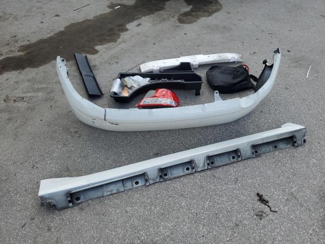 JTKJF5C73C3026581 - 2012 TOYOTA SCION TC WHITE photo 12