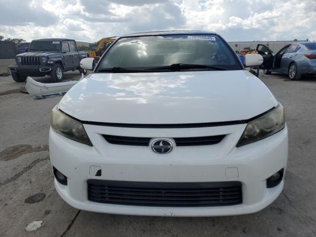 JTKJF5C73C3026581 - 2012 TOYOTA SCION TC WHITE photo 5
