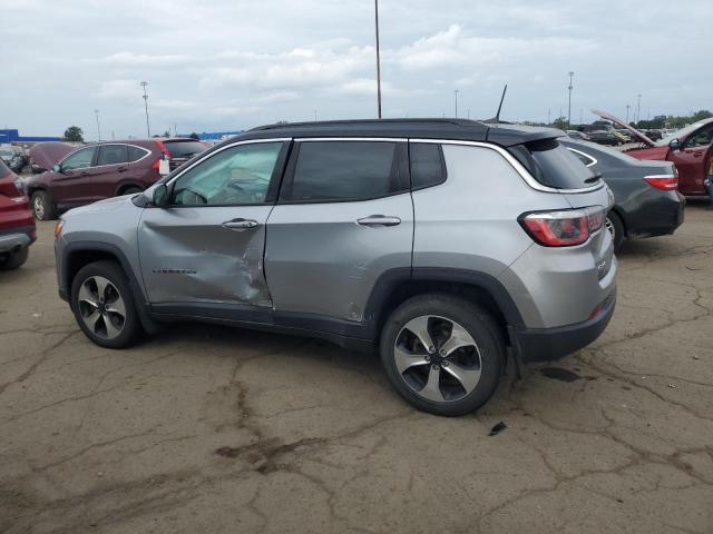 3C4NJDBB4JT396429 - 2018 JEEP COMPASS LATITUDE SILVER photo 2