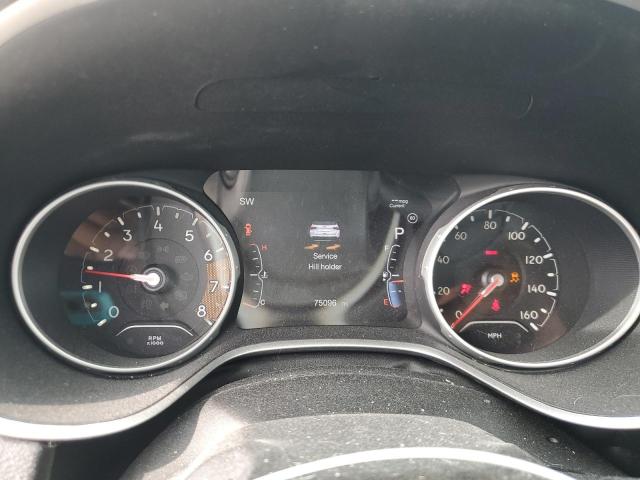 3C4NJDBB4JT396429 - 2018 JEEP COMPASS LATITUDE SILVER photo 9