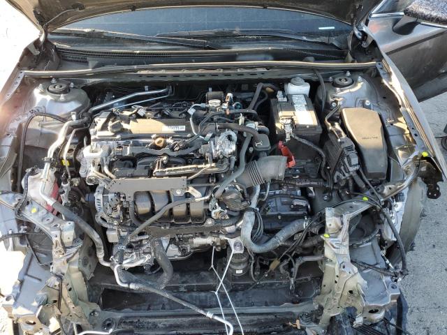 4T1G11AKXRU907809 - 2024 TOYOTA CAMRY SE NIGHT SHADE GRAY photo 11