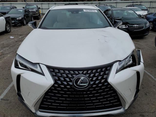 JTHY3JBH7K2014972 - 2019 LEXUS UX 200 WHITE photo 5