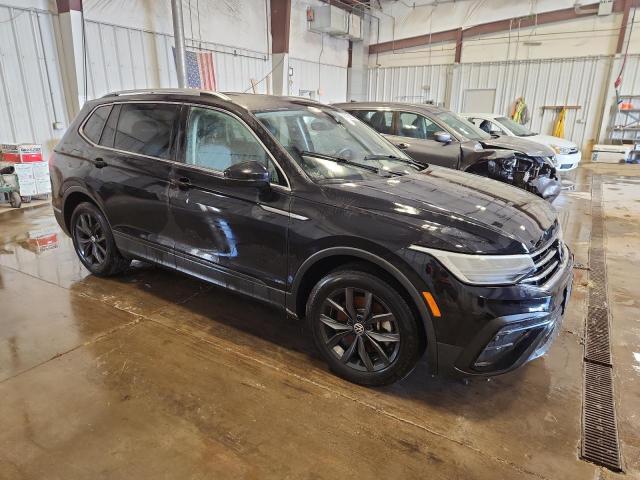 3VV3B7AX2RM097760 - 2024 VOLKSWAGEN TIGUAN SE შავი ფოტო 4