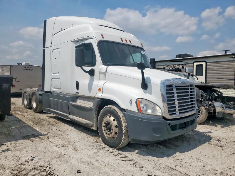 2014 FREIGHTLINER CASCADIA 1, 