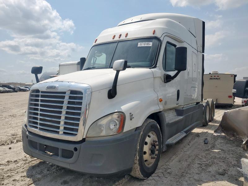 1FUJGLD55ELFU0176 - 2014 FREIGHTLINER CASCADIA 1 WHITE photo 2