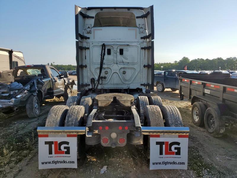 1FUJGLD55ELFU0176 - 2014 FREIGHTLINER CASCADIA 1 WHITE photo 6