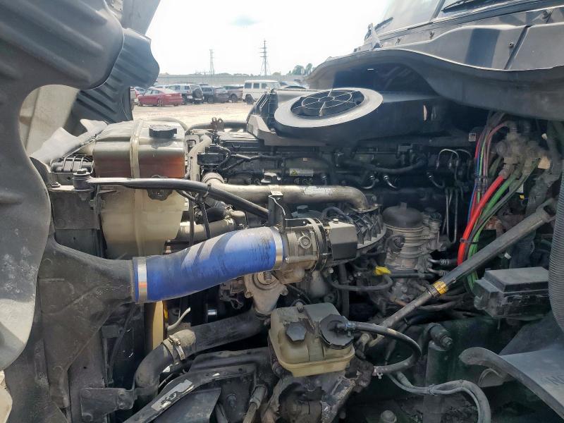 1FUJGLD55ELFU0176 - 2014 FREIGHTLINER CASCADIA 1 WHITE photo 7