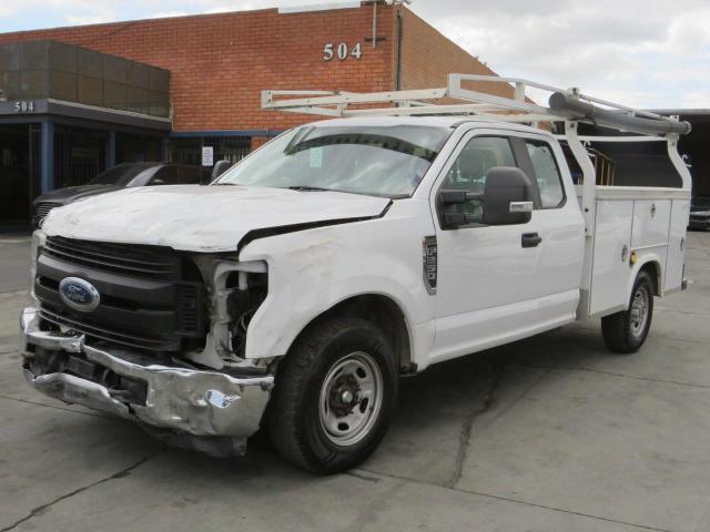 1FT7X2A69KEF58122 - 2019 FORD F250 SUPER DUTY თეთრი ფოტო 2