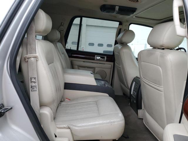 5LMFU28RX3LJ18808 - 2003 LINCOLN NAVIGATOR ვერცხლისფერი ფოტო 11