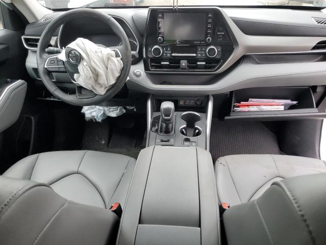 5TDHZRBH3NS584396 - 2022 TOYOTA HIGHLANDER XLE WHITE photo 8