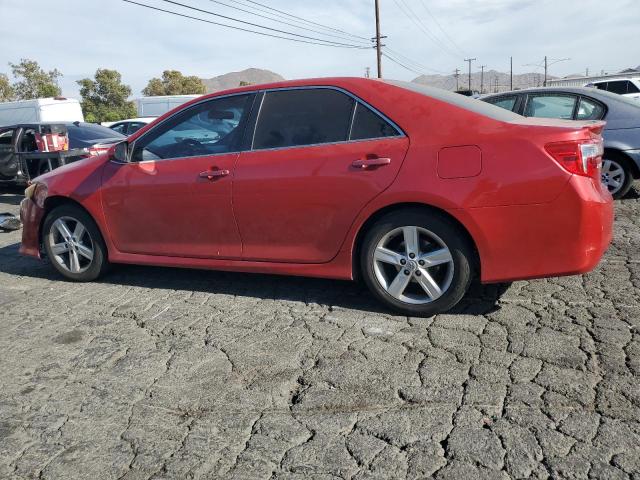 4T1BF1FK2DU638394 - 2013 TOYOTA CAMRY L წითელი ფოტო 2