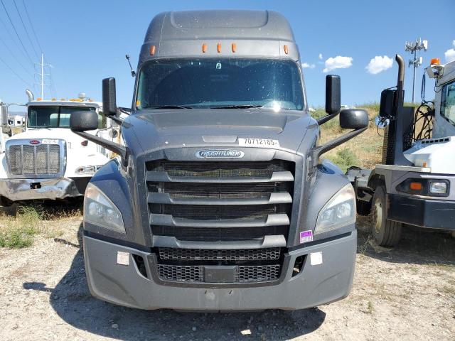 3AKJHHDR0KSKB4128 - 2019 FREIGHTLINER CASCADIA 1 GRAY photo 9