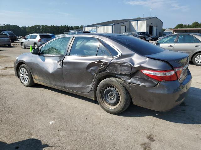4T4BF1FK6FR466377 - 2015 TOYOTA CAMRY LE CHARCOAL photo 2
