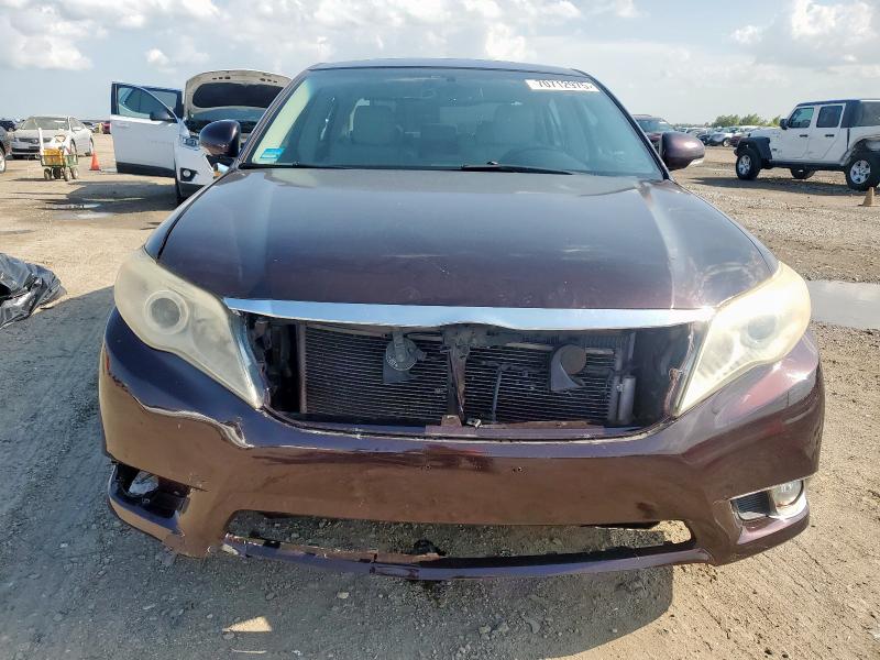 4T1BK3DB2BU398464 - 2011 TOYOTA AVALON BASE Темно-червоний фото 5