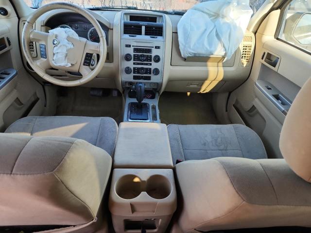1FMCU9DG3BKA98246 - 2011 FORD ESCAPE XLT TURQUOISE photo 8