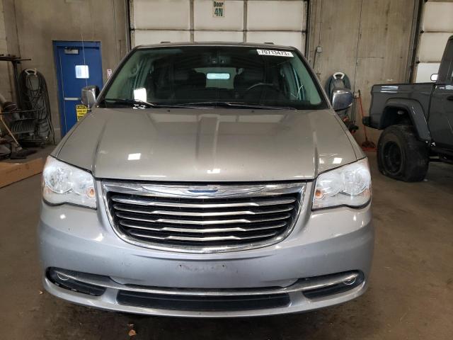 2C4RC1CG7GR221382 - 2016 CHRYSLER TOWN & COU TOURING L SILVER photo 5